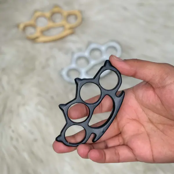 Brass Knuckles Spikes Punch